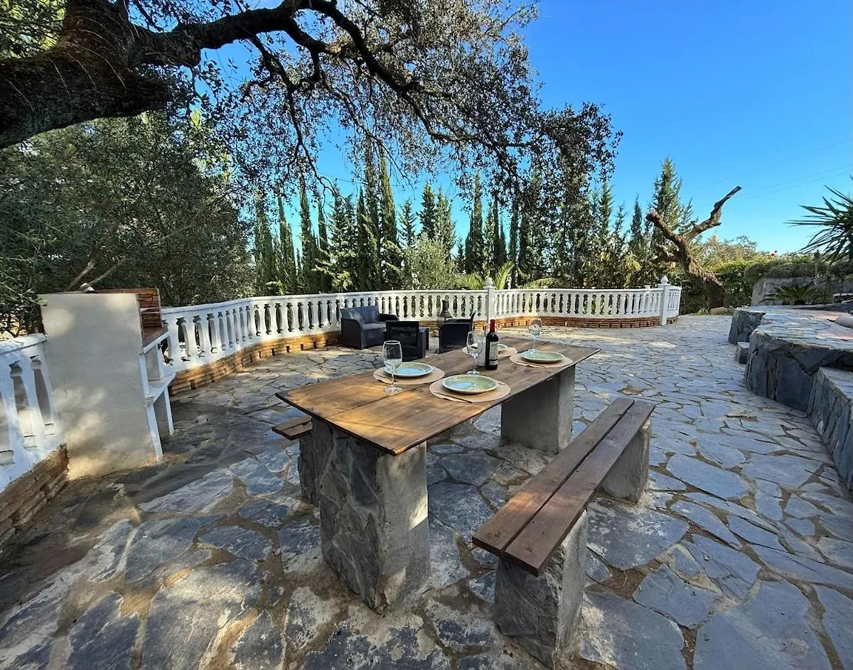 Luna House Sevilla Guillena 0*,  Spain