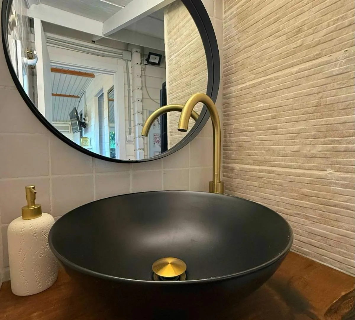 Luna House Sevilla Guillena